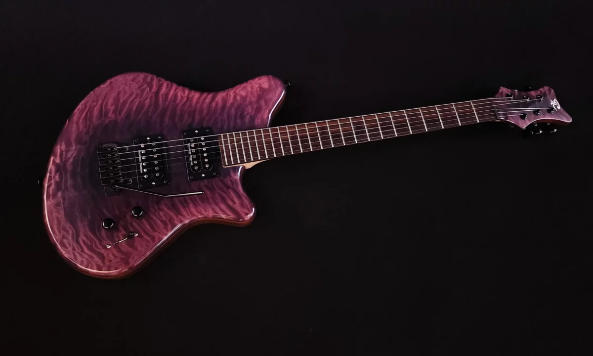 Leona Guitare purple burst finish